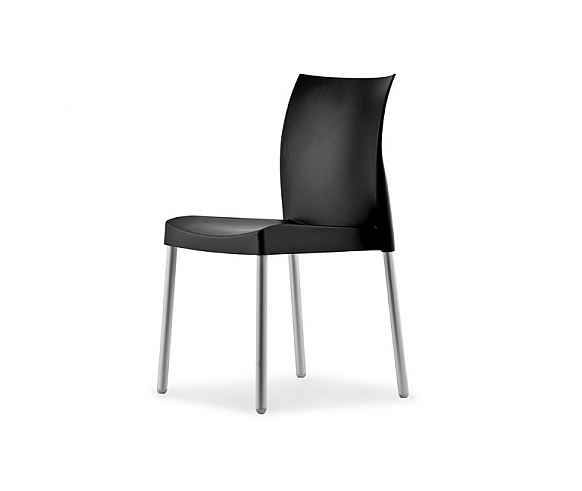 Ice 800 chair