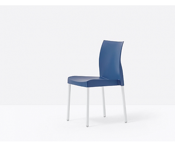 Ice 800 chair