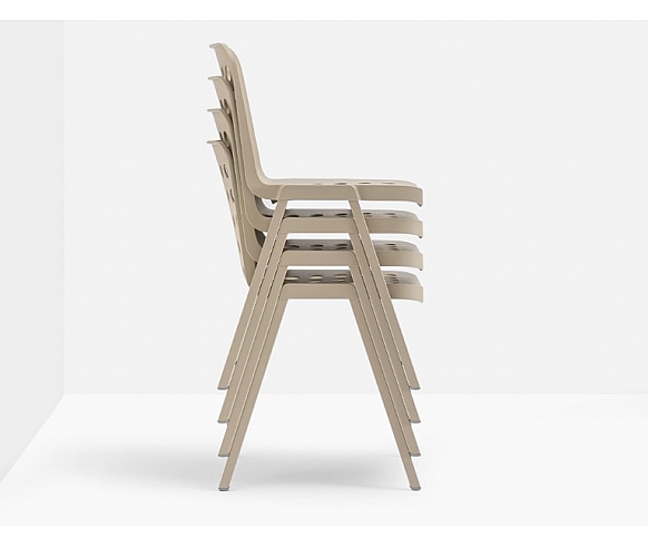 Koi-Booki 370 chair