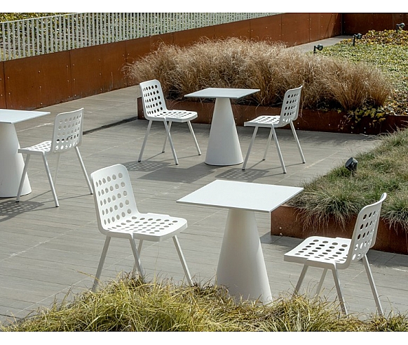 Koi-Booki 370 chair