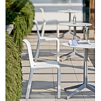 Snow 300 chair