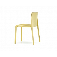 Volt 670 chair