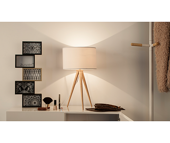 Tripod wood table lamp