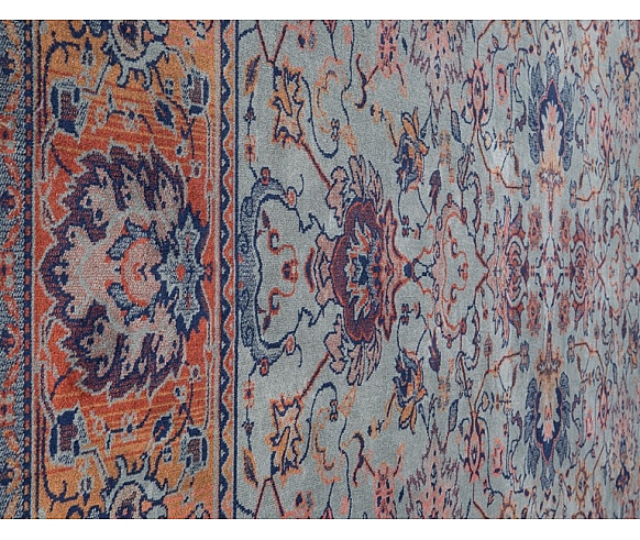 Bid carpet