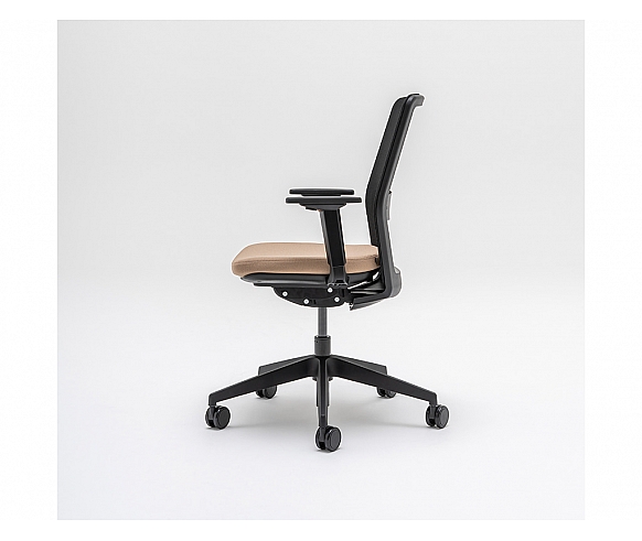 Evo Mesh office chair