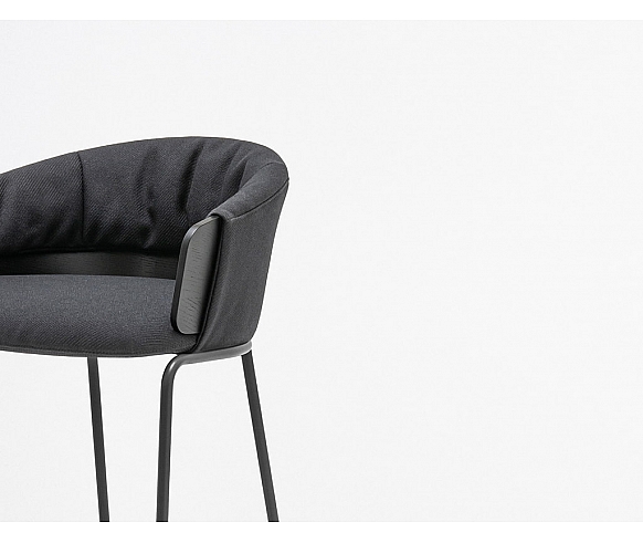 Collar 4 bar stool