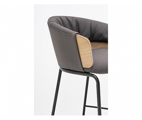 Collar 4 counter stool
